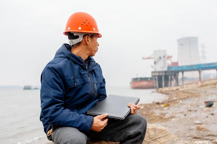 【雨果快报】英国运输工人将举行新轮罢工，亚马逊已取消或关闭99个配送设施建设