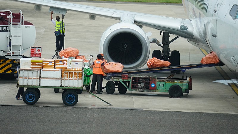 从广州服装邮寄到印度尼西亚楠榜