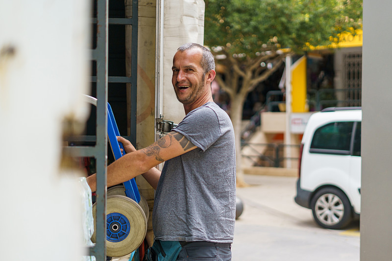 通过中国福州把账单寄到印尼巴淡