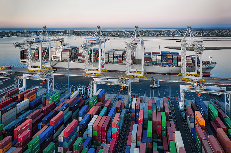 经由北京把毛巾邮寄到印尼特尔纳特