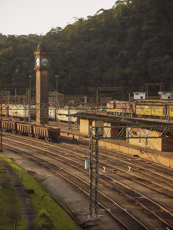 通过广州货物邮寄到印尼特尔纳特
