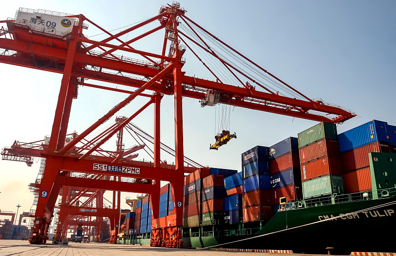 中国大连通过轮船运载到印尼马辰物流运输