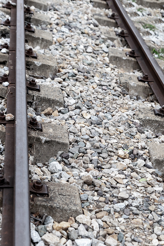 通过宁波将火机油寄到印尼万隆