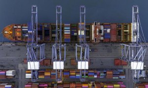 直飞航班比中转航班快多少?(国际空运时效详解) 直飞航班比中转航班快多少?(国际空运时效详解)