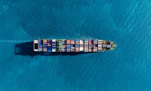 货物彩妆产品从中国连云港市选用航运送往美国华盛顿