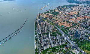物件变压器由中国福州挑选船运送往巴基斯坦拉尔卡纳
