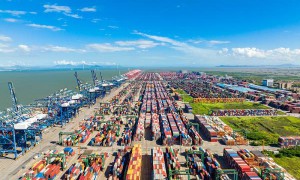 货物户外橱柜从中国青岛选择水运运到葡萄牙瓜达