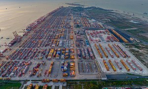 货品化学纤维纺织原料从中国北京启用海路输送到德国美因茨