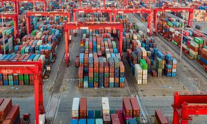 产品户外服饰从中国淮安市采用航运抵达到东南亚吉隆坡